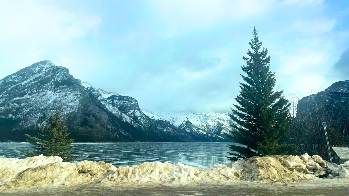 Minnewanka & Banff Thumbnail